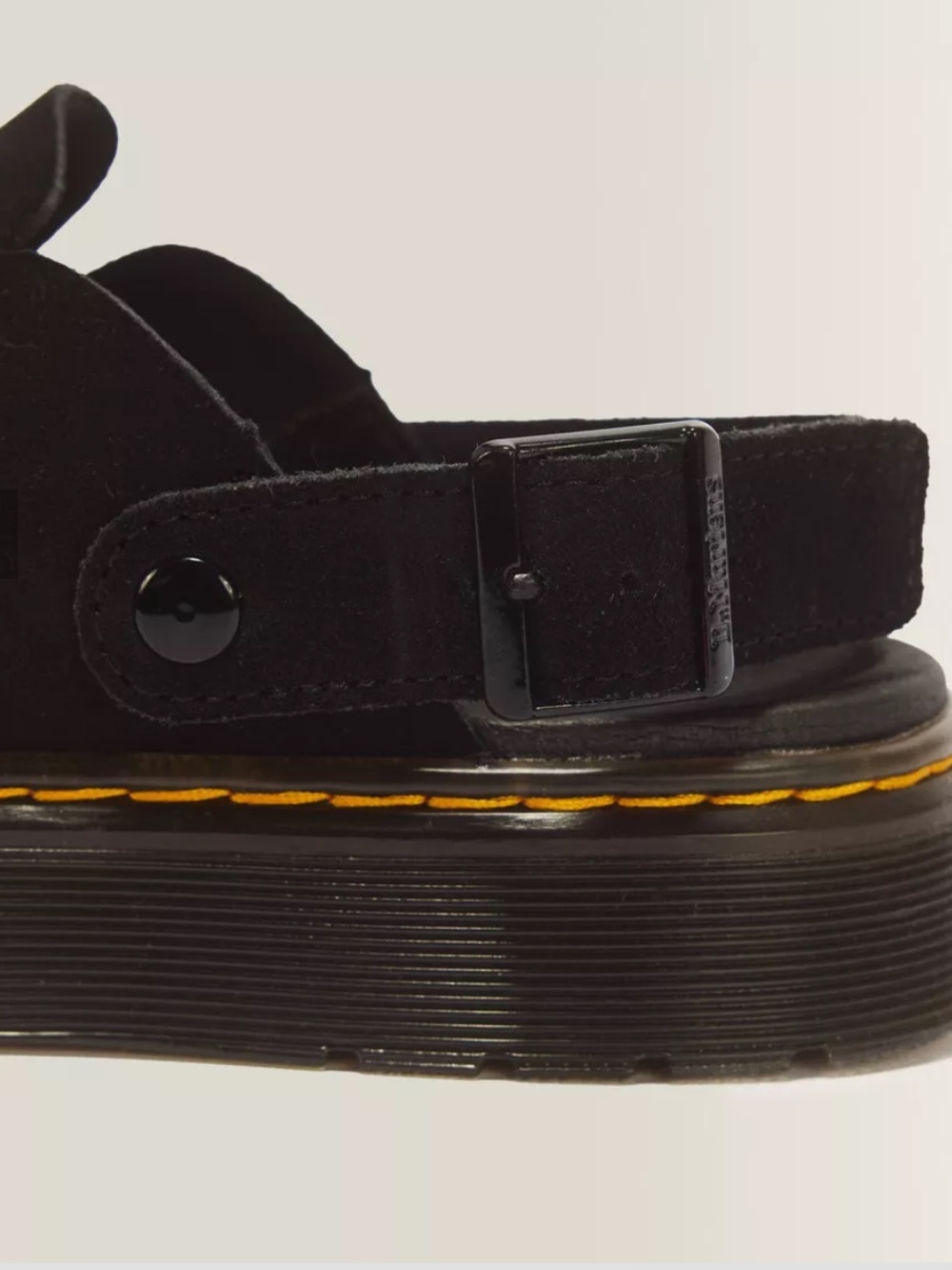 Dr Martens Casual Carlson Clog - Picture 4 of 7
